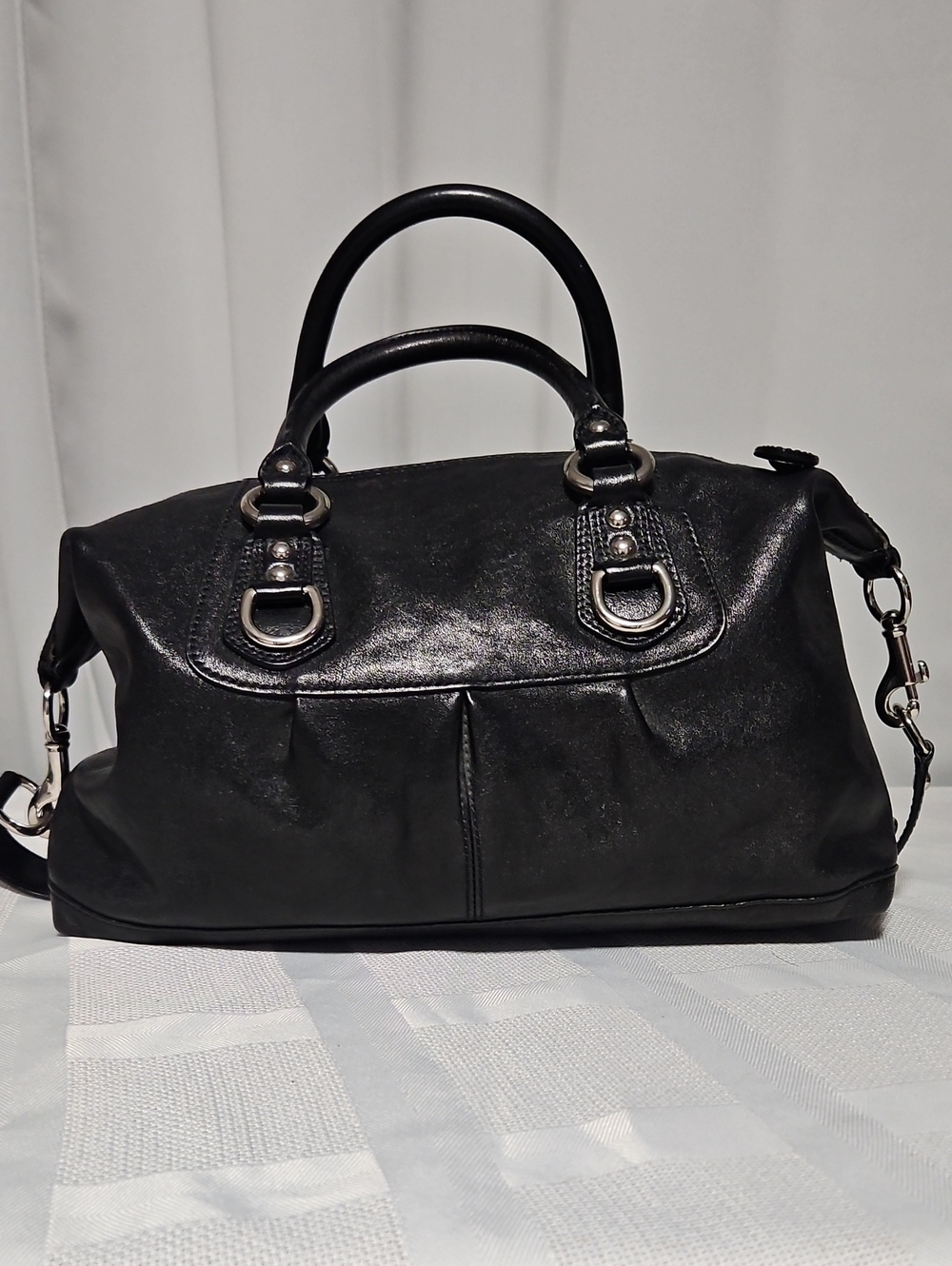 Black Leather Coach Ashley Satchel - Picture 2 of 14